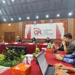 Perkuat Sinergi Akademis dan Finansial, LPPM Undhira Hadiri FGD KKN Literasi Keuangan di OJK Bali Picture25